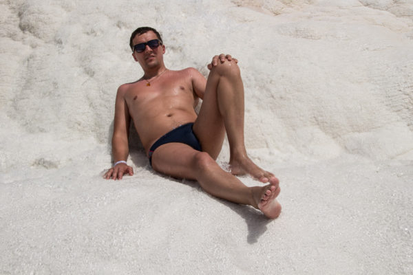 Турция. Памуккале. Везде течет минеральная вода Турция. Памуккале. Везде течет минеральная вода