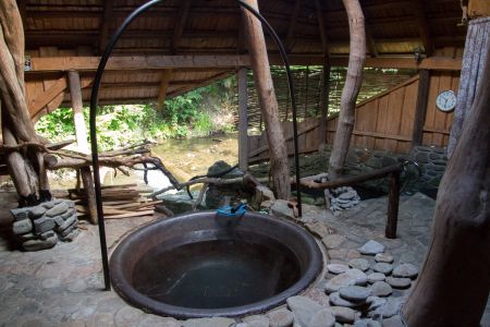 Тур по Закарпатью. В чане вода с сереводородом Тур по Закарпатью. В чане вода с сереводородом