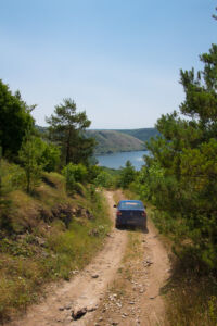 Отдых на реке Ушица. Нам вниз, к реке Отдых на реке Ушица. Нам вниз, к реке