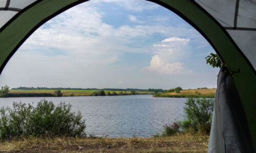 Рыбалка на речке Соб. Вид из палатки Рыбалка на речке Соб. Вид из палатки